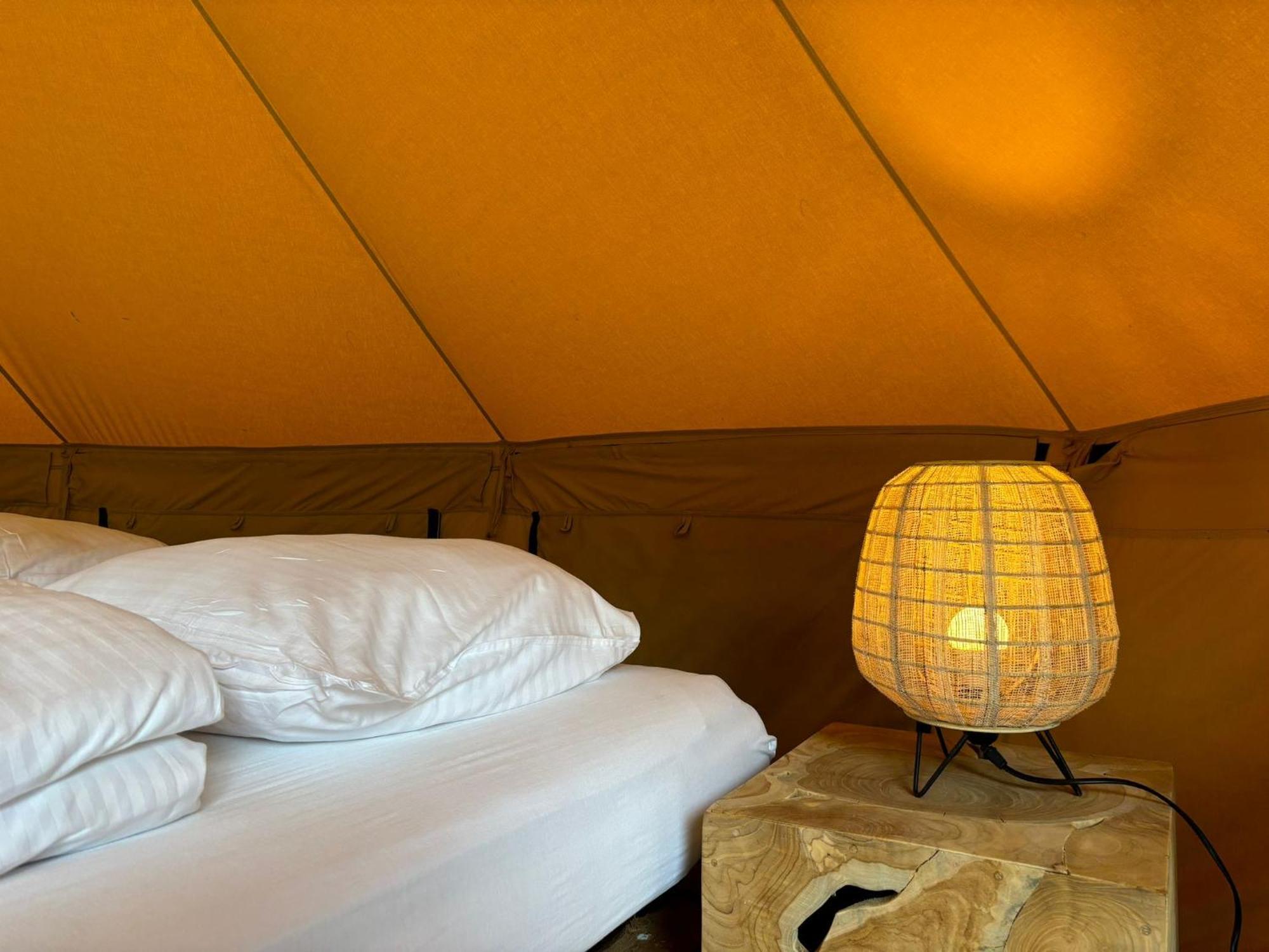 Glamping BIVAK - Urban Gardens Gent Hotel Buitenkant foto